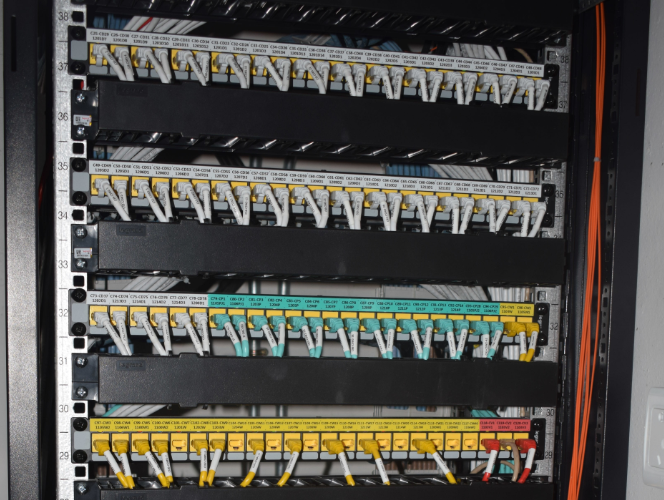 巨烽顯示-網絡綜合布線